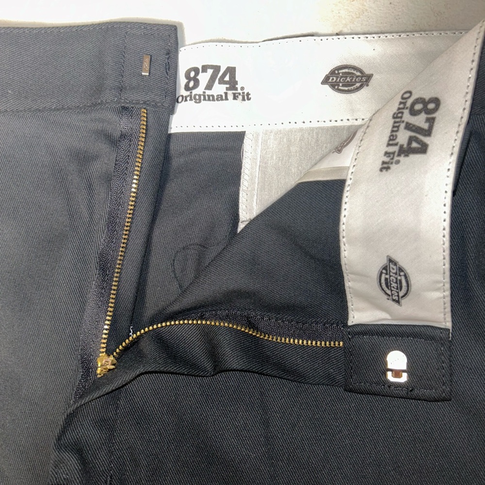 New Dickies Men's 874 Black Original Fit Work Pants Straight Leg Size 44x30 614 - Picture 6 of 6